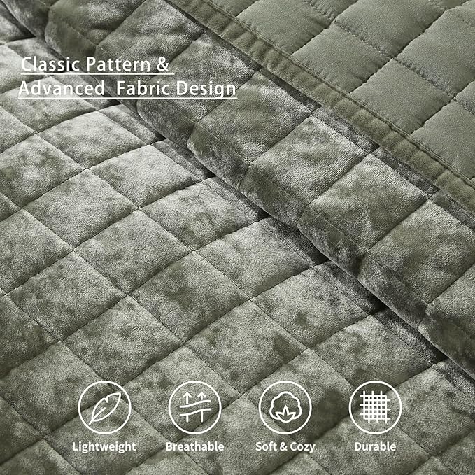 LEAONME Velvet Quilt California King-118''x106'', Lightweight Olive Green Velvet Comforter Set with 2 Pillow Shams, Soft Oversized Bedspread Coverlet Quilted Bedding Set for All Season