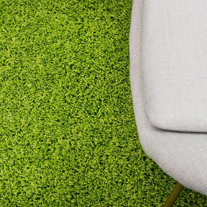 Unique Loom Solid Shag Collection Area Rug (7' 1" Round, Grass Green)