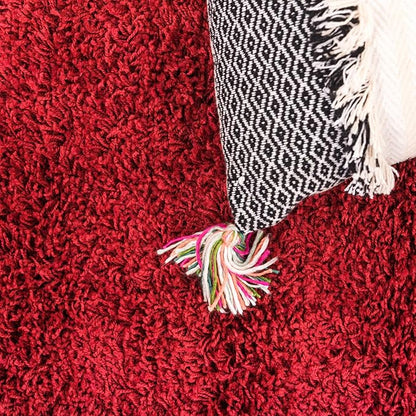 Unique Loom Solid Shag Collection Area Rug (3' 3" Round, Cherry Red)