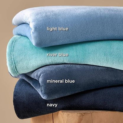 Bedsure GentleSoft Navy Blue Fleece Blankets King Size - Bed Blanket Soft Lightweight Plush Cozy Fuzzy Luxury Microfiber, 108x90 inches