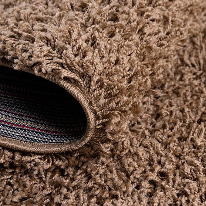 Unique Loom Solid Shag Collection Area Rug (5' 1" Round, Sandy Brown)
