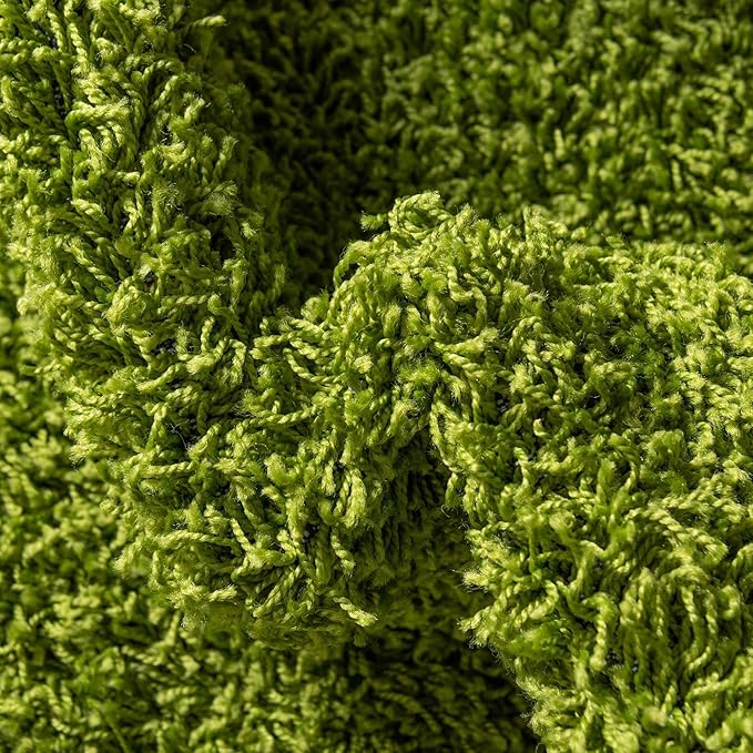 Unique Loom Solid Shag Collection Area Rug (4' 1" Round, Grass Green)