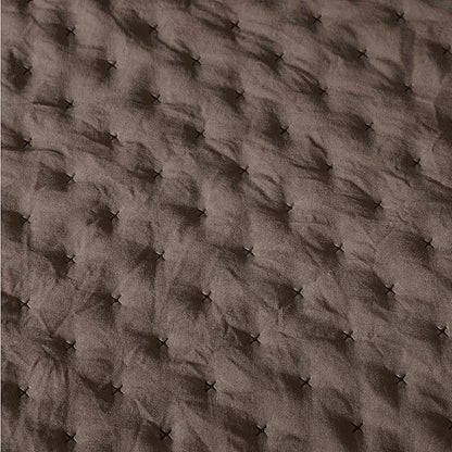 Amazon Basics Brushed Microfiber Quilt Set, Extra Soft with Natural Texture, 2-Piece,Twin/Twin XL, Brown
