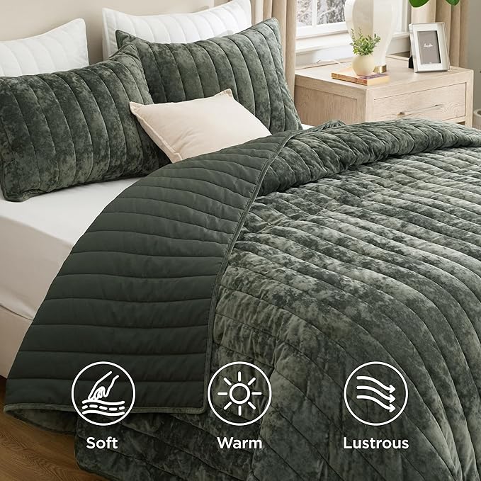 Bedsure Velvet Quilt Queen Size Set - Lightweight Velvet Comforter Queen, Luxury Bedspread Coverlet, Ultra-Soft Winter Bedding Set with 2 Pillow Shams, 90"x96", Olive Green