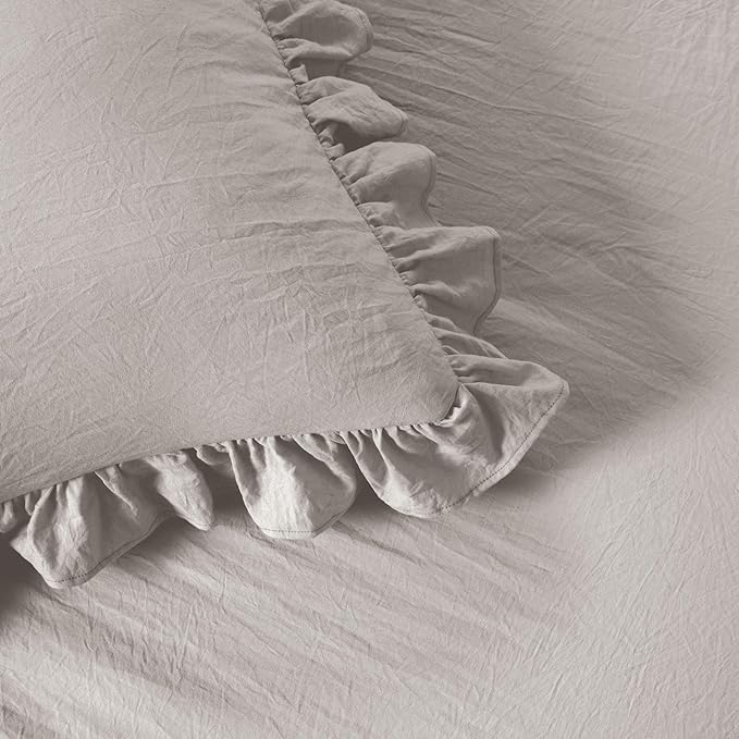 Lush Decor Ruffle Skirt Bedspread Set - 3-Piece Luxurious Farmhouse Bedding - Elegant Ruffle Detail - Timeless Style - Soft Lightweight Sheets - King, Grey