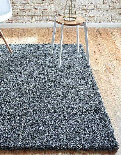 Unique Loom Solid Shag Collection Area Rug (4' 1" x 6' 1" Rectangle, Graphite Gray)