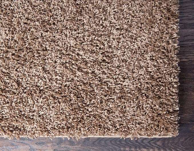 Unique Loom Solid Shag Collection Area Rug (6' 1" x 9' Rectangle, Sandy Brown)