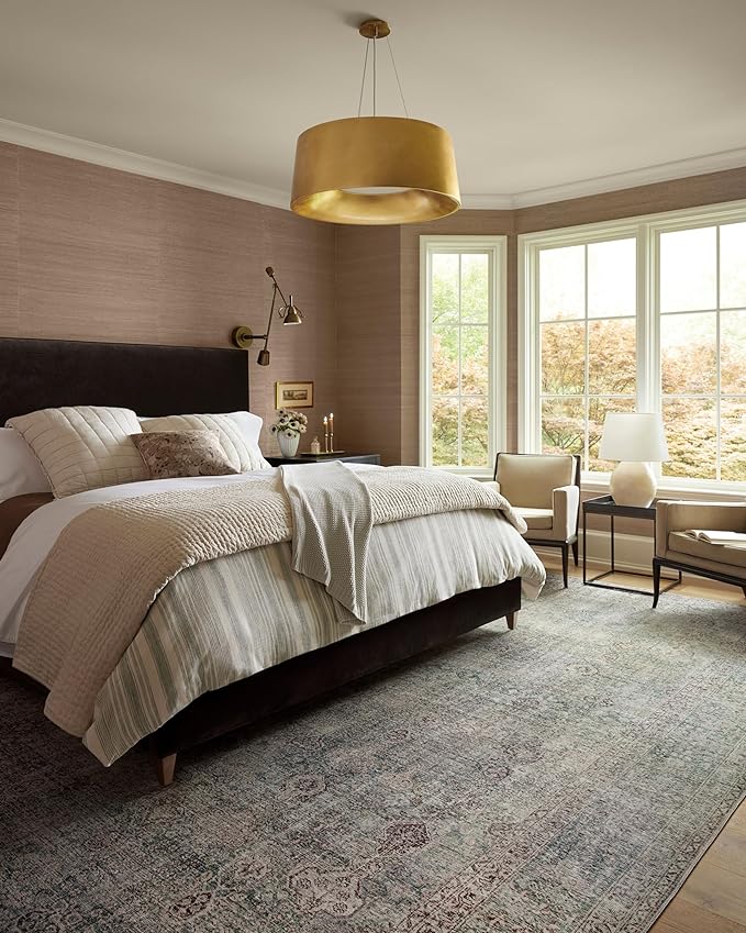 Loloi Chris Loves Julia Jules Collection JUL-08 Emerald/Antique Ivory 3'-6'' x 5'-6'', .13" Pile Height, Accent Rug