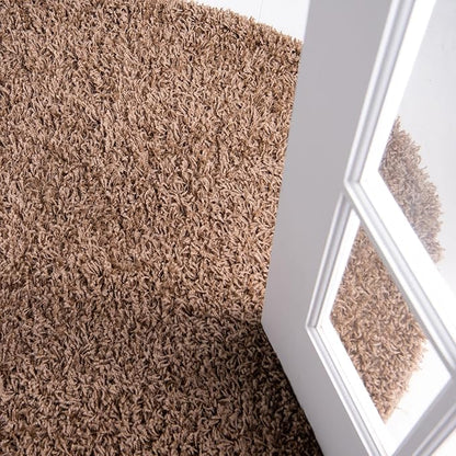 Unique Loom Solid Shag Collection Area Rug (3' 3" Round, Sandy Brown)