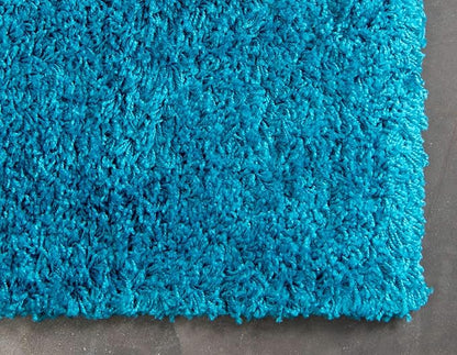 Unique Loom Solid Shag Collection Area Rug (5' 1" x 8' Rectangle, Turquoise)
