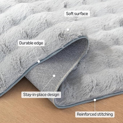 Amazon Basics Indoor Area Rug, 3D Bubble Washable Home Decor Carpet for Living Room, Bedroom, 5' W × 7' L, Grey