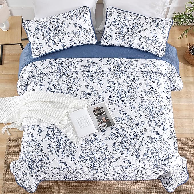 WONGS BEDDING Quilt Queen Size, Blue Quilt Bedding Set with 2 Pillowcases, Botanical Quilts for Queen Bed, Soft Microfiber Lightweight Coverlet Bedspread for All Season (96"×90", 3 Pieces)