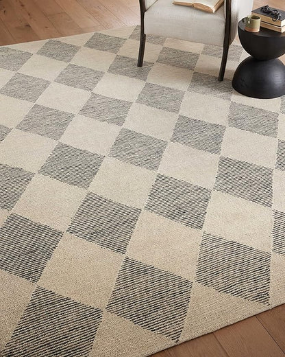 Loloi Chris Loves Julia Francis Collection FRA-01 Beige/Charcoal 5'-0" x 7'-6" Area Rug