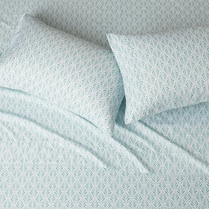Amazon Basics Lightweight Super Soft Easy Care Microfiber 4 Piece Comfortable Bed Sheet Set With 14" Deep Pockets, Full, Aqua Fern, Printed